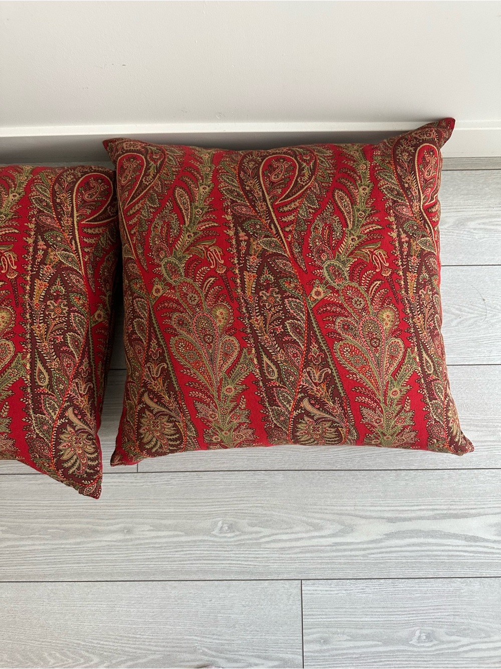 Pottery Barn Decorative Red Paisley Throw Pillow Set of 2 20x20